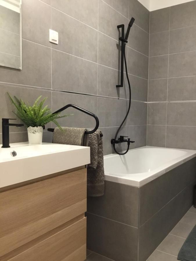 Balance Apartman Егер Екстериор снимка