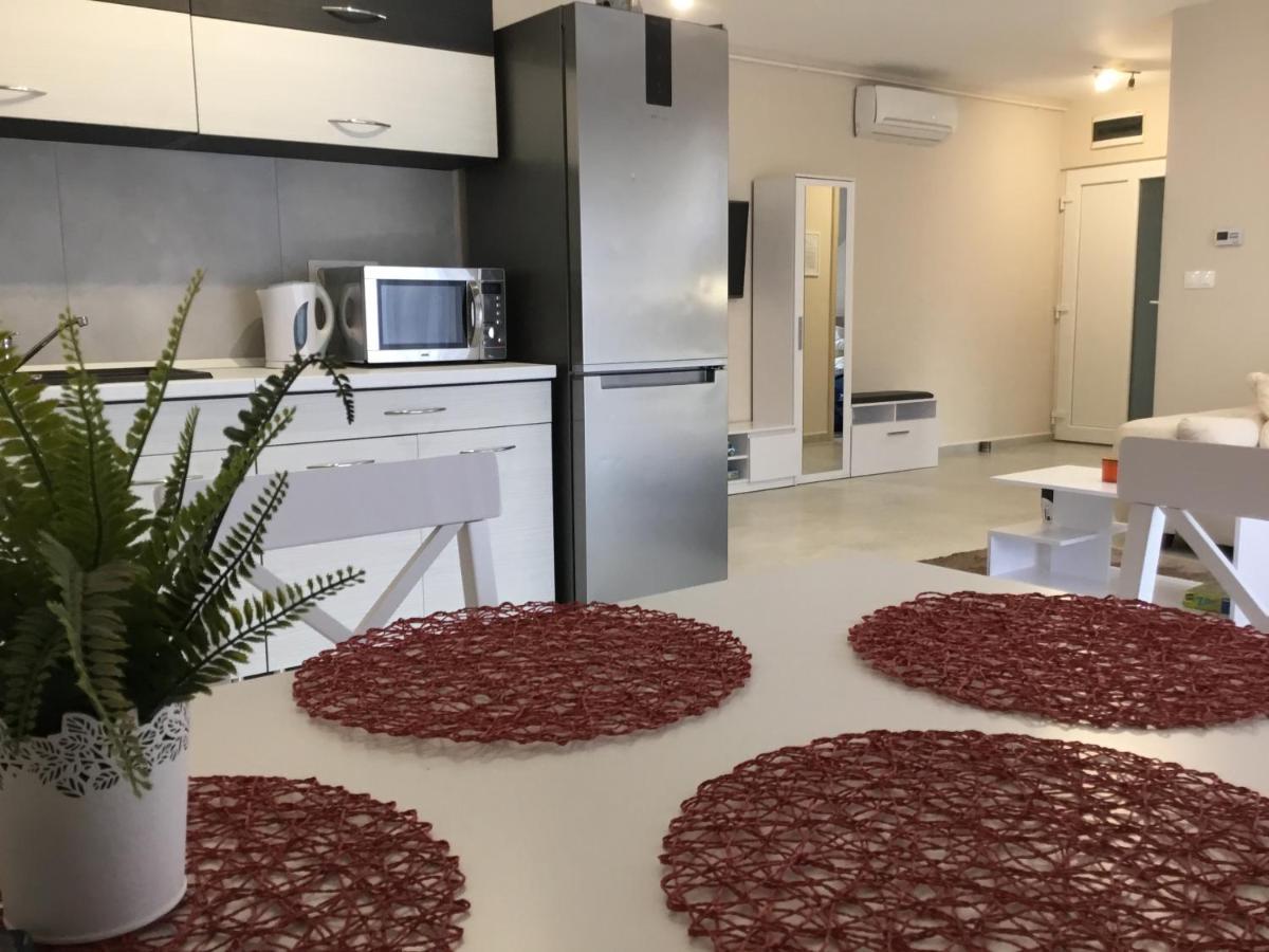 Balance Apartman Егер Екстериор снимка