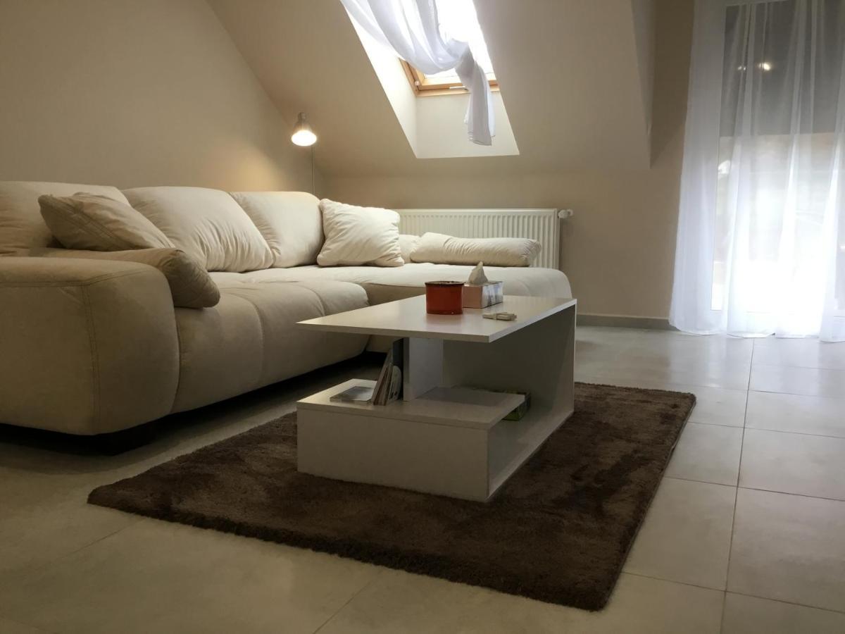 Balance Apartman Егер Екстериор снимка